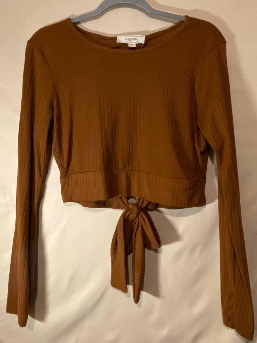 l Brown Ribbed Tie-Front Long Sleeve Crop Top